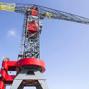 ***** Hotel Crane Faralda Holandia